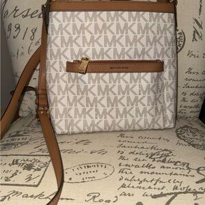 Michael Kors Crossbody Purse